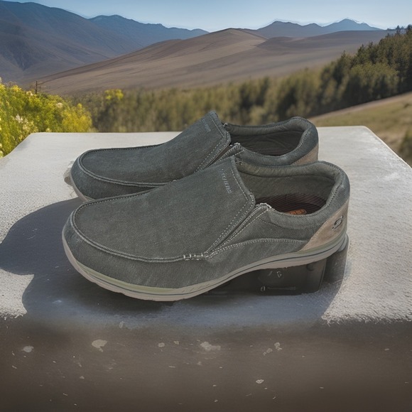 Brand New Men's Skechers Moccasin Khaki US Size 15 Casual Comfy Shoes Extra Wide - Picture 1 of 16